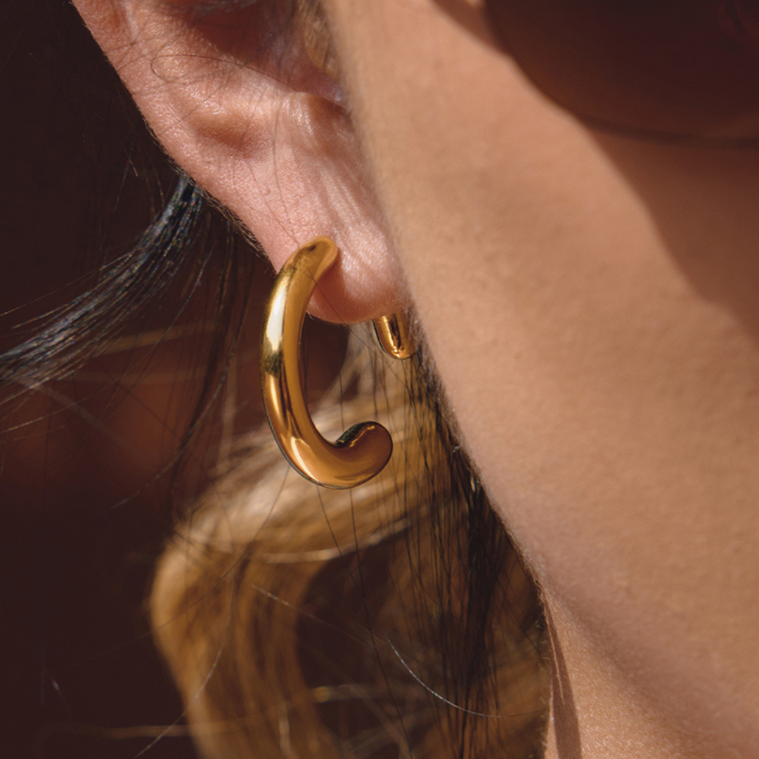 Sestra by Intro Stainless Steel Seamless Hoops