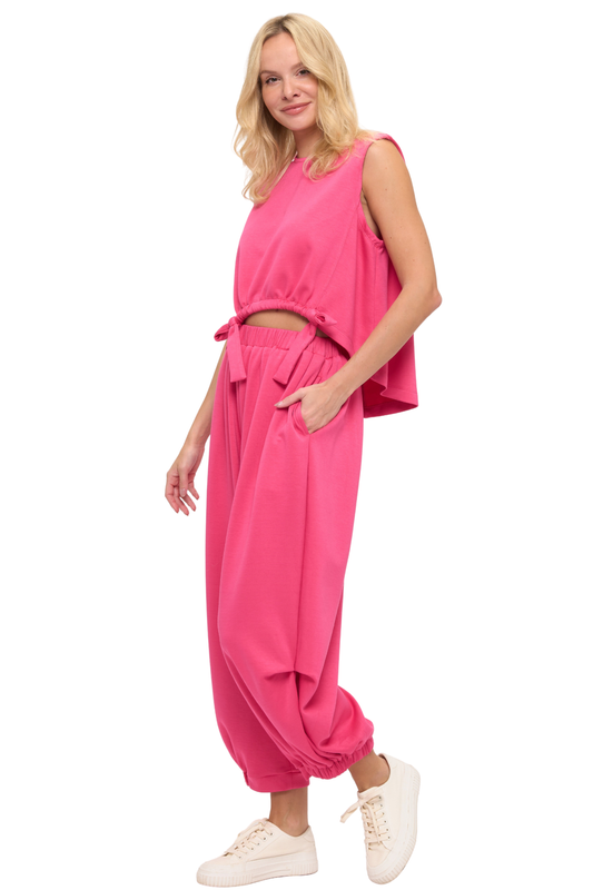 Relaxed Scuba Tank and Cropped Joggers Set