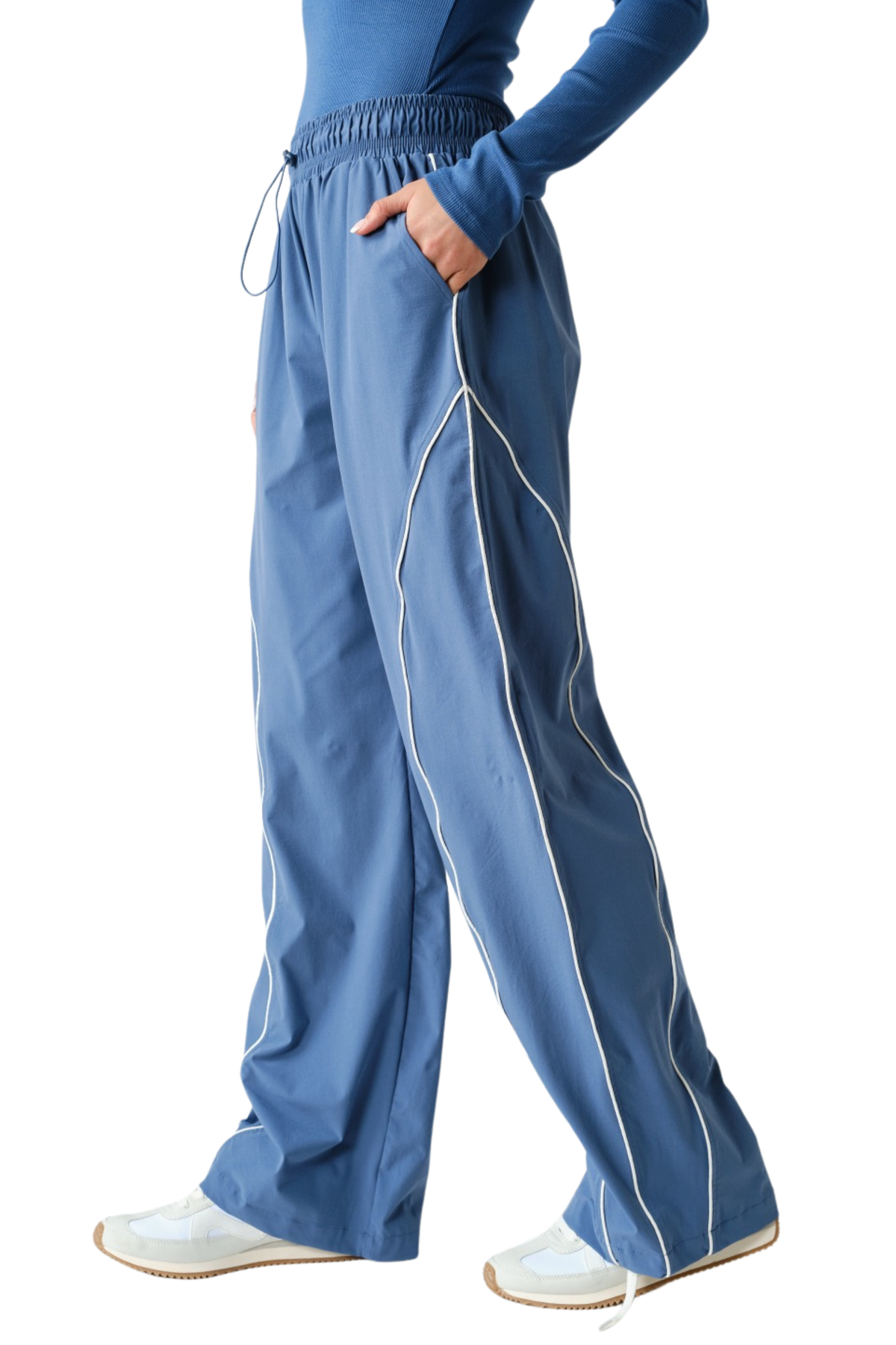 Lightweight Swish Pants with Contrast Piping
