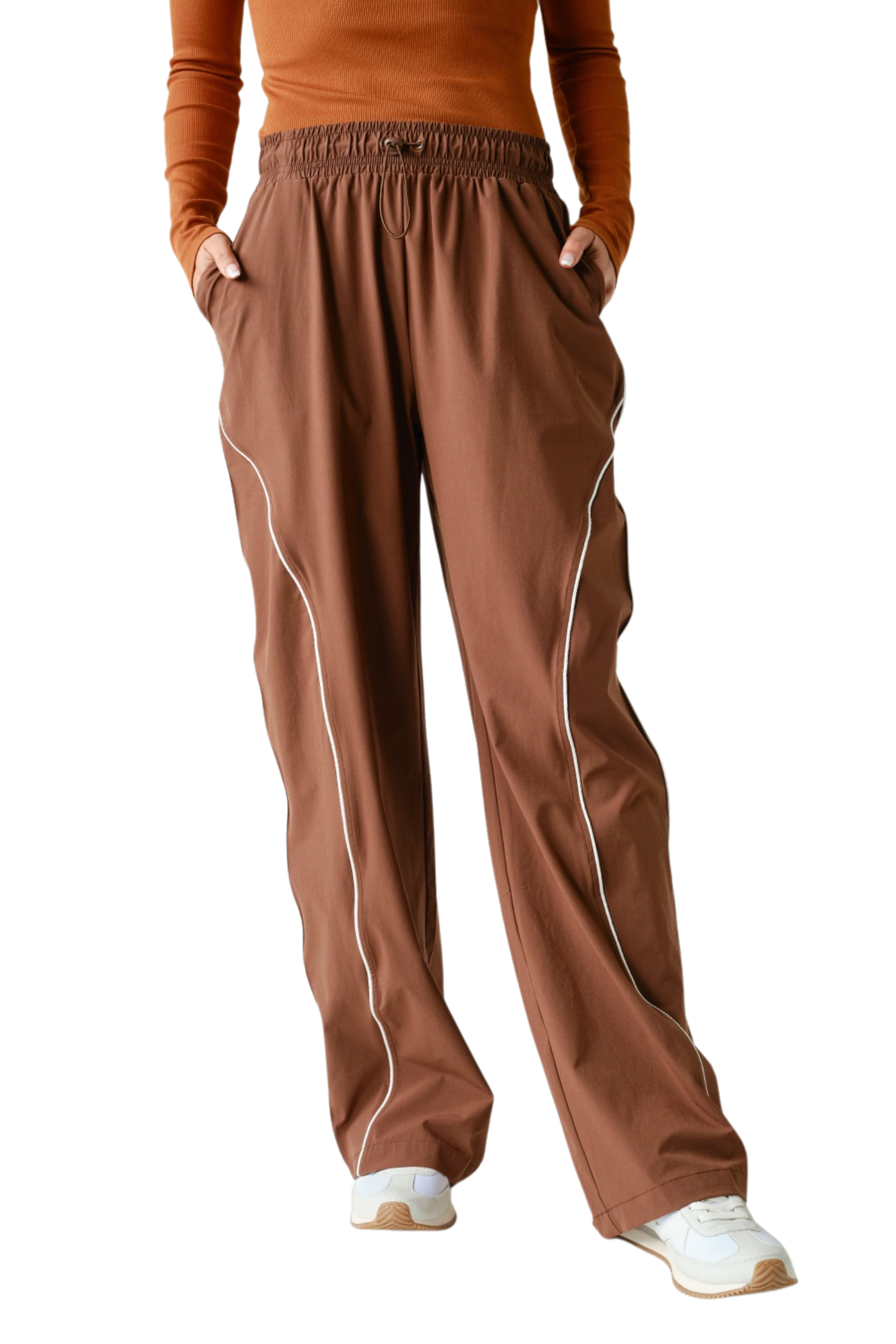 Lightweight Swish Pants with Contrast Piping