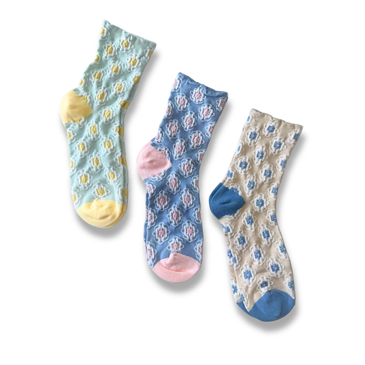 Textured Floral Crew Socks