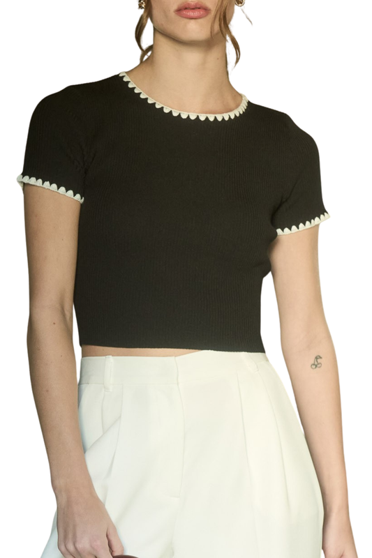 Contrast Scallop Trim Short Sleeve Knit Crop Top