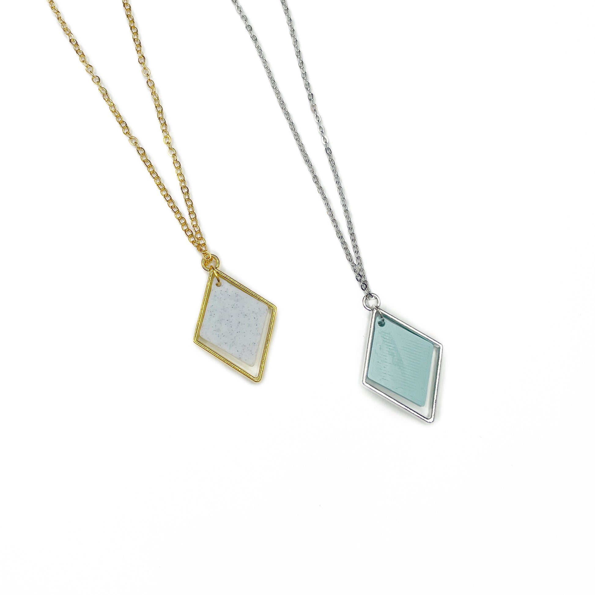 rhombus necklaces long gold white blue speckled